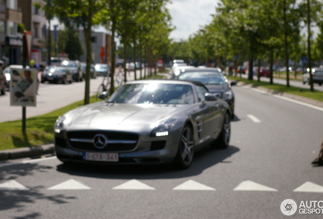 Mercedes-Benz SLS AMG Roadster