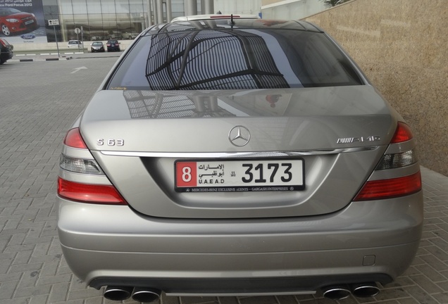 Mercedes-Benz S 63 AMG W221