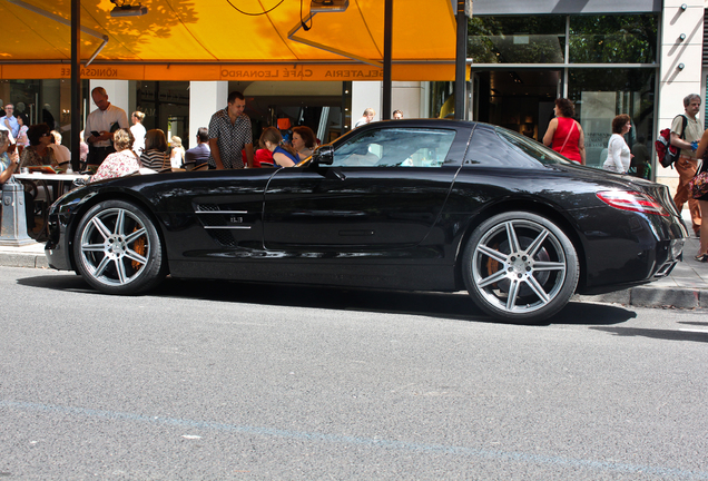 Mercedes-Benz SLS AMG