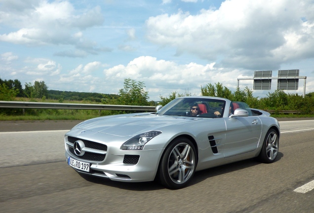 Mercedes-Benz SLS AMG Roadster