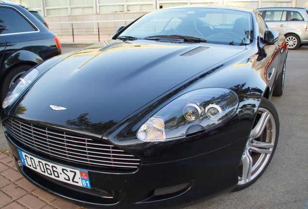 Aston Martin DB9