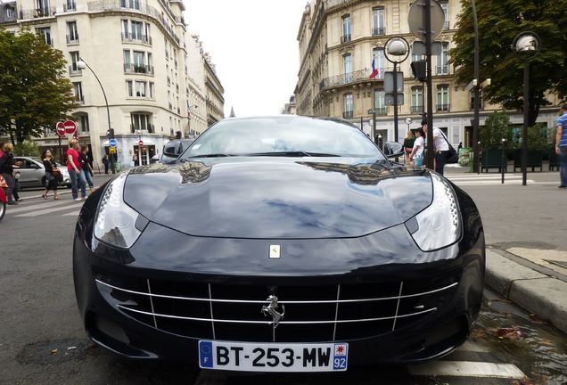 Ferrari FF