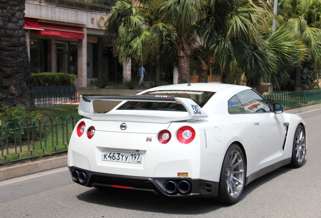 Nissan GT-R 2011