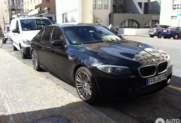 BMW M5 F10 2011