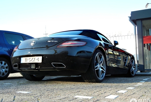 Mercedes-Benz SLS AMG Roadster