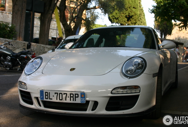 Porsche 997 Carrera GTS