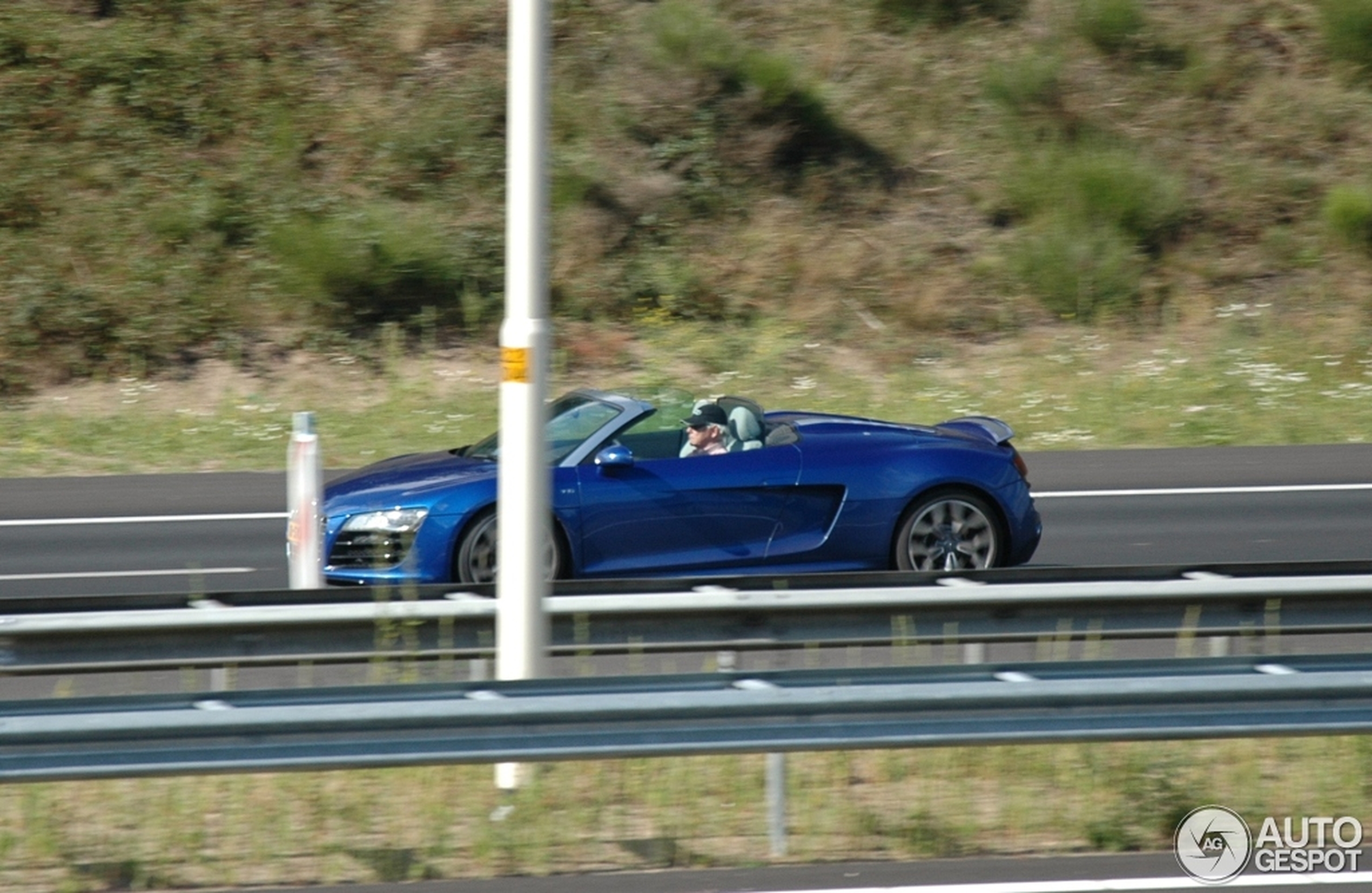 Audi R8 V10 Spyder