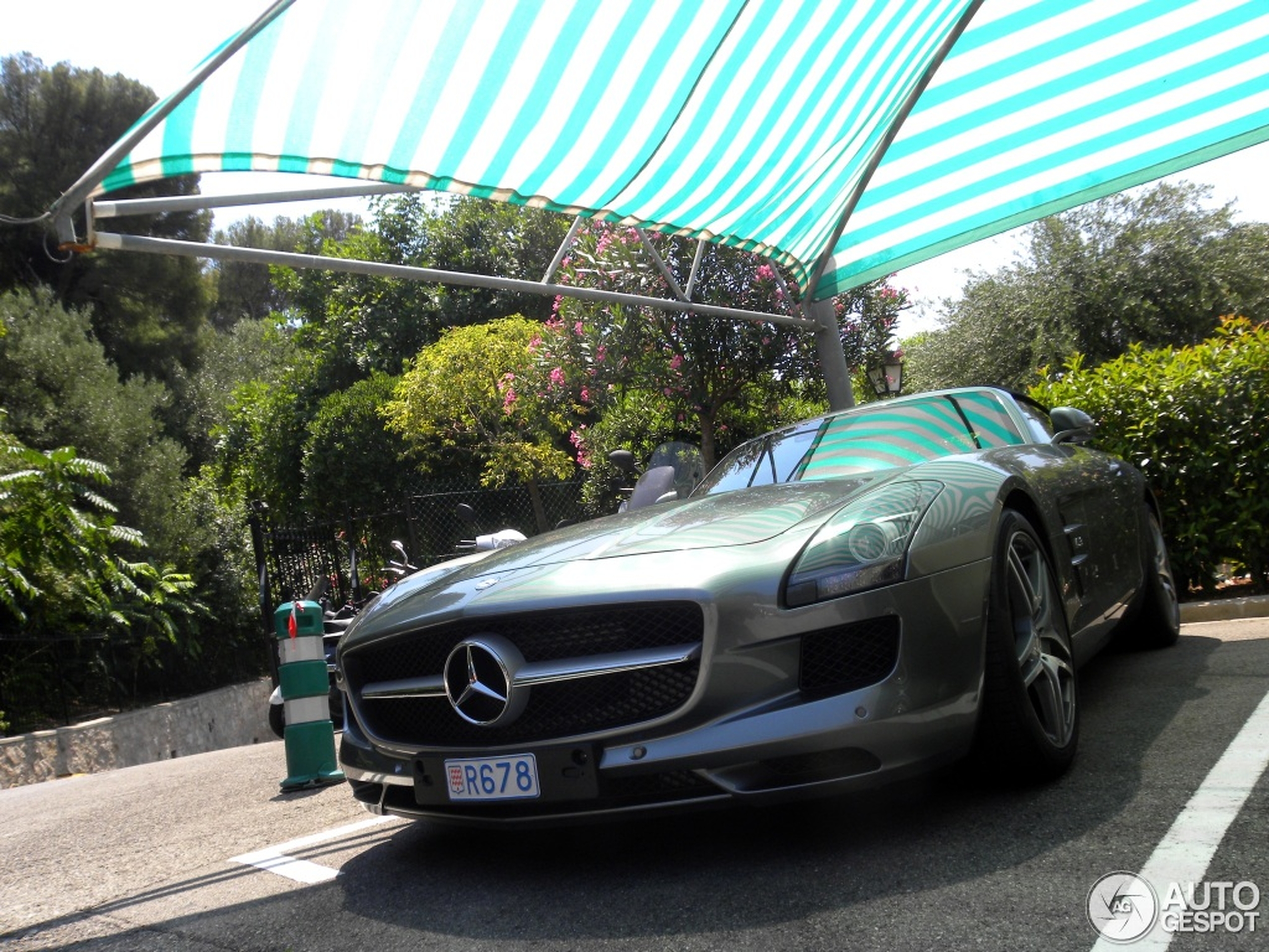 Mercedes-Benz SLS AMG Roadster