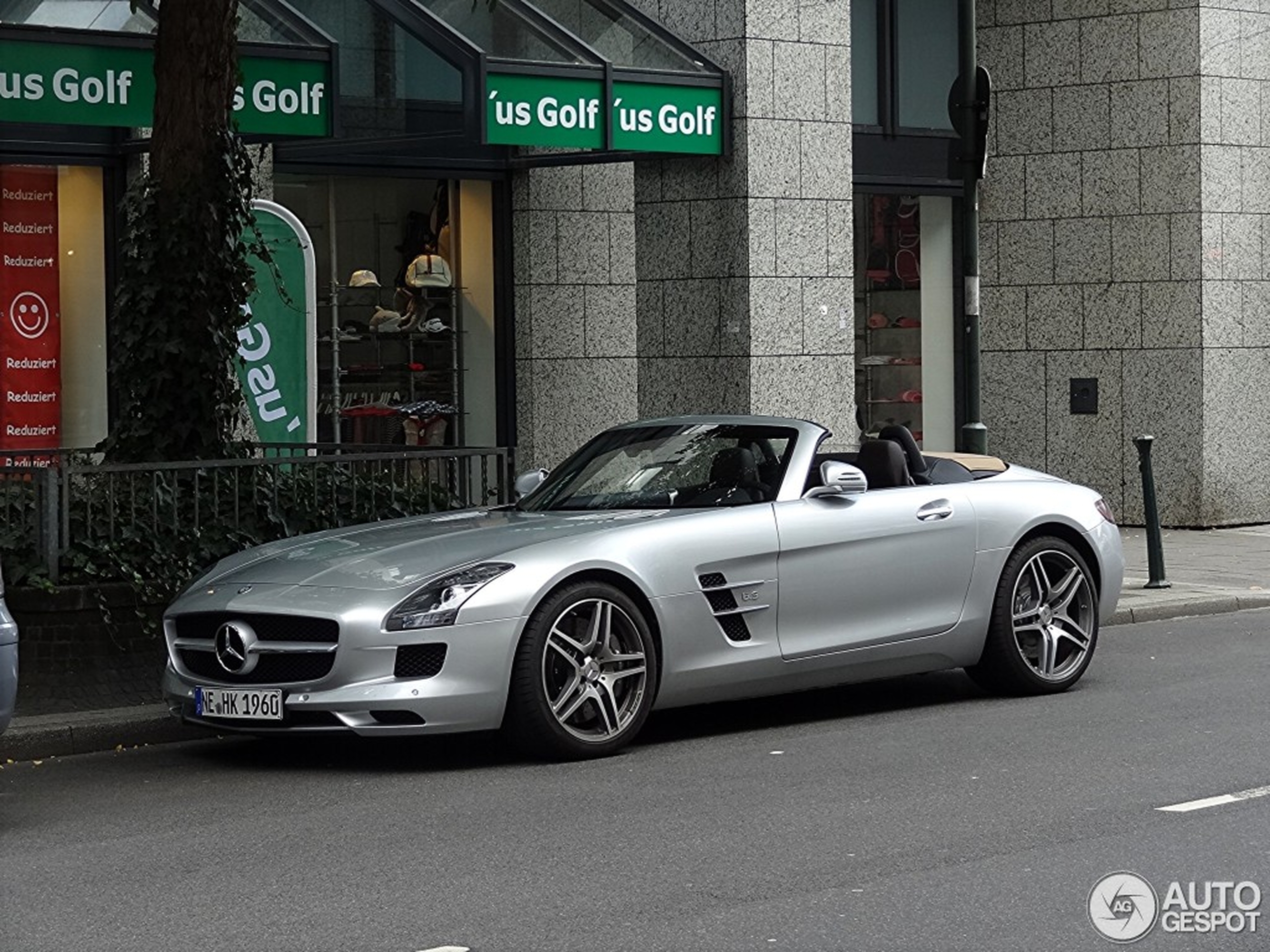 Mercedes-Benz SLS AMG Roadster