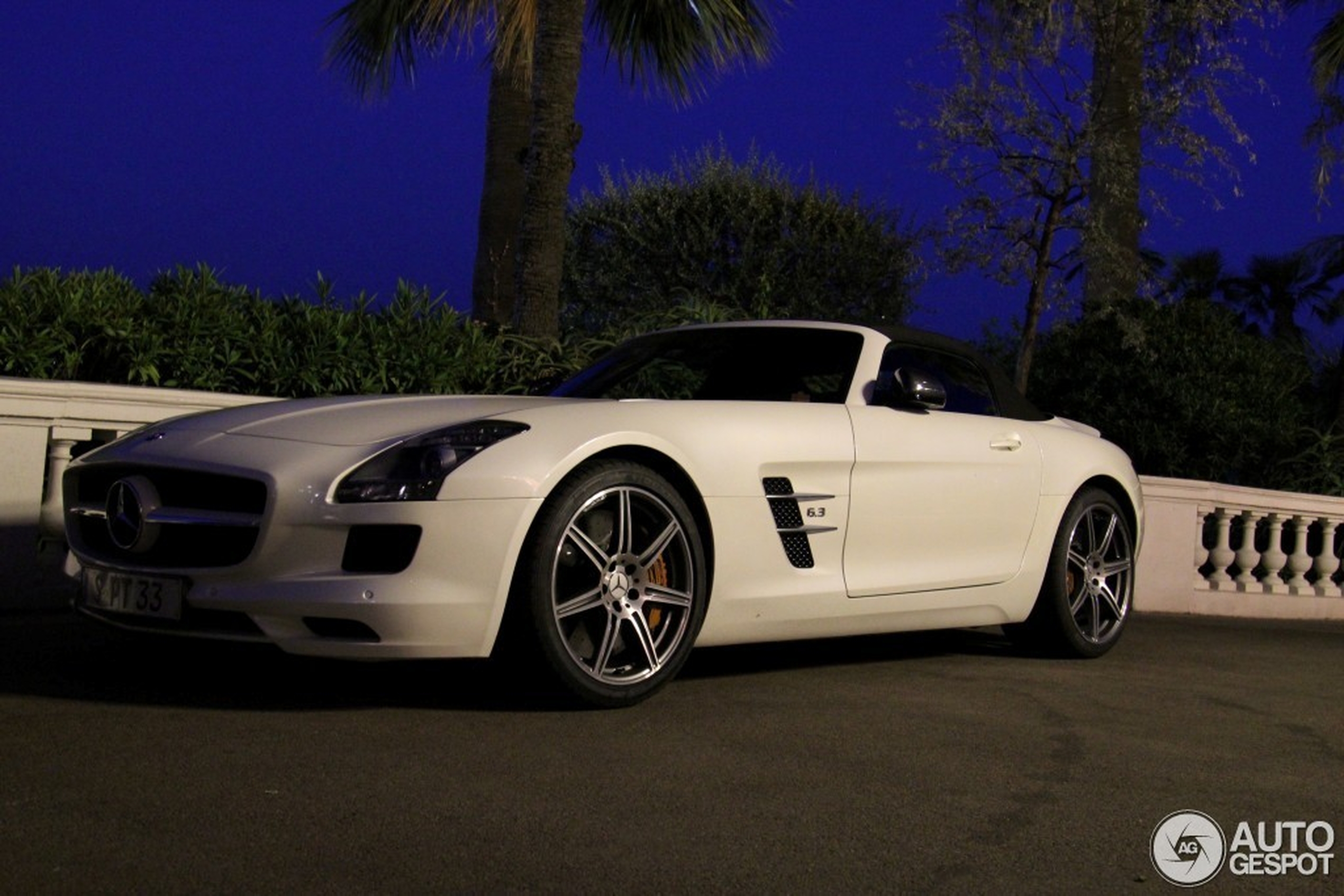 Mercedes-Benz SLS AMG Roadster