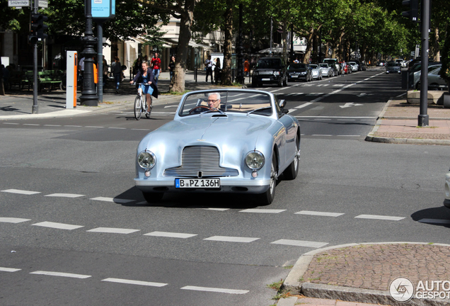 Aston Martin DB2 Drophead Coupé