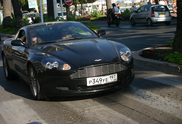 Aston Martin DB9