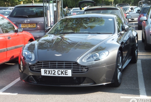 Aston Martin V8 Vantage S