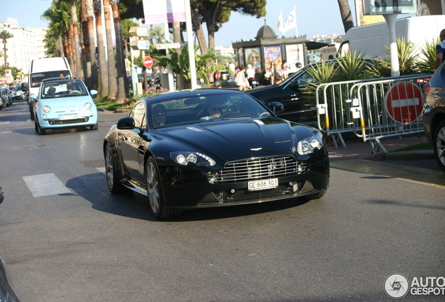 Aston Martin V8 Vantage S