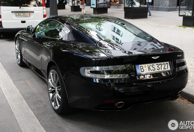 Aston Martin Virage 2011