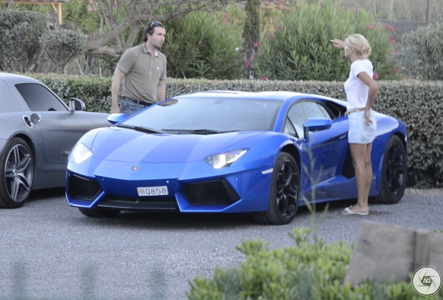 Lamborghini Aventador LP700-4