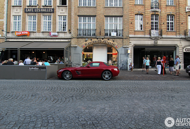 Mercedes-Benz SLS AMG