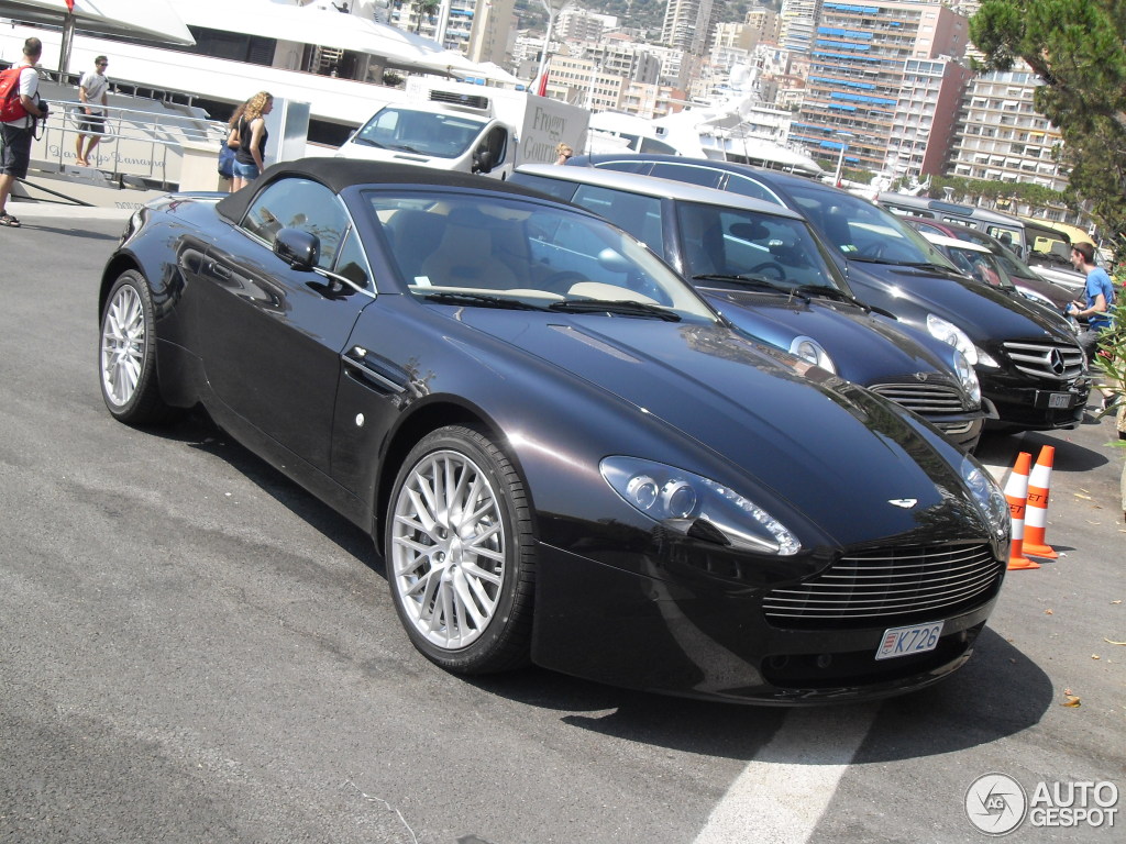 Aston Martin V8 Vantage Roadster