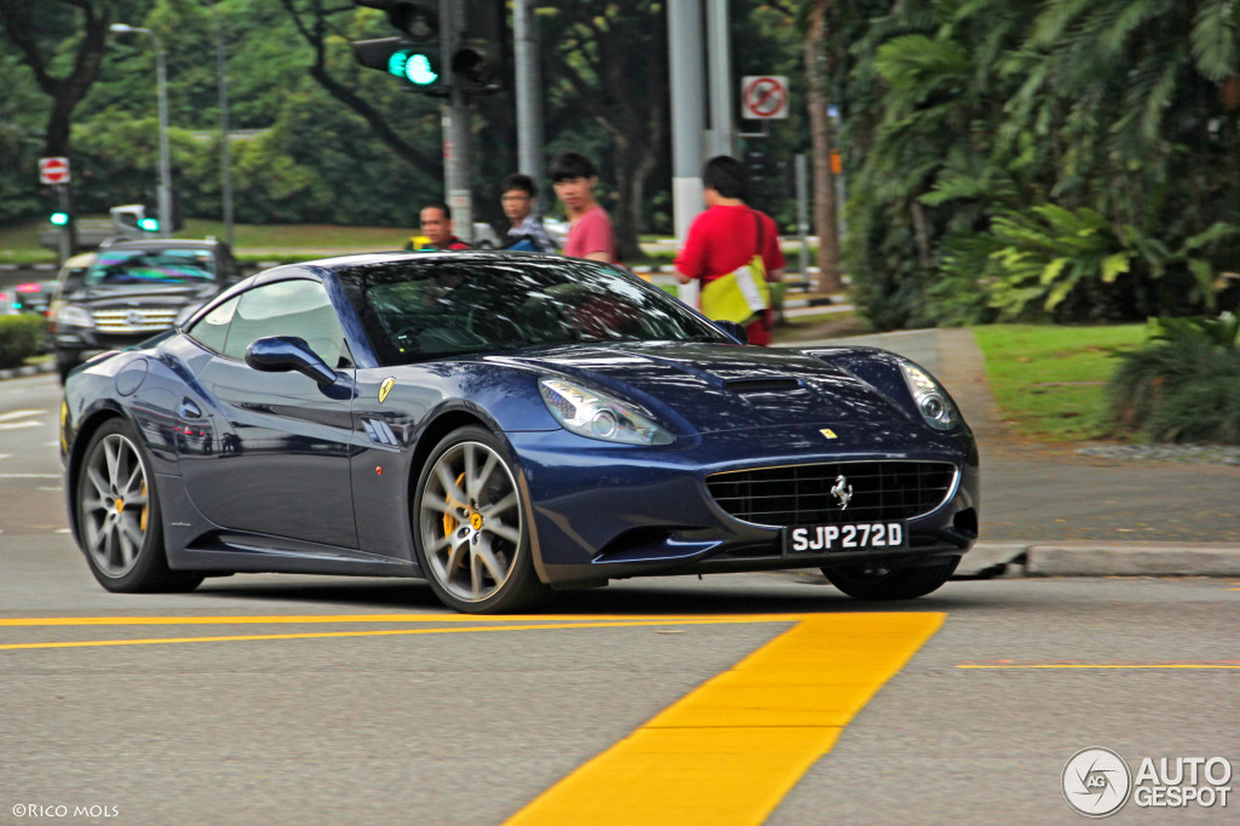 Ferrari California