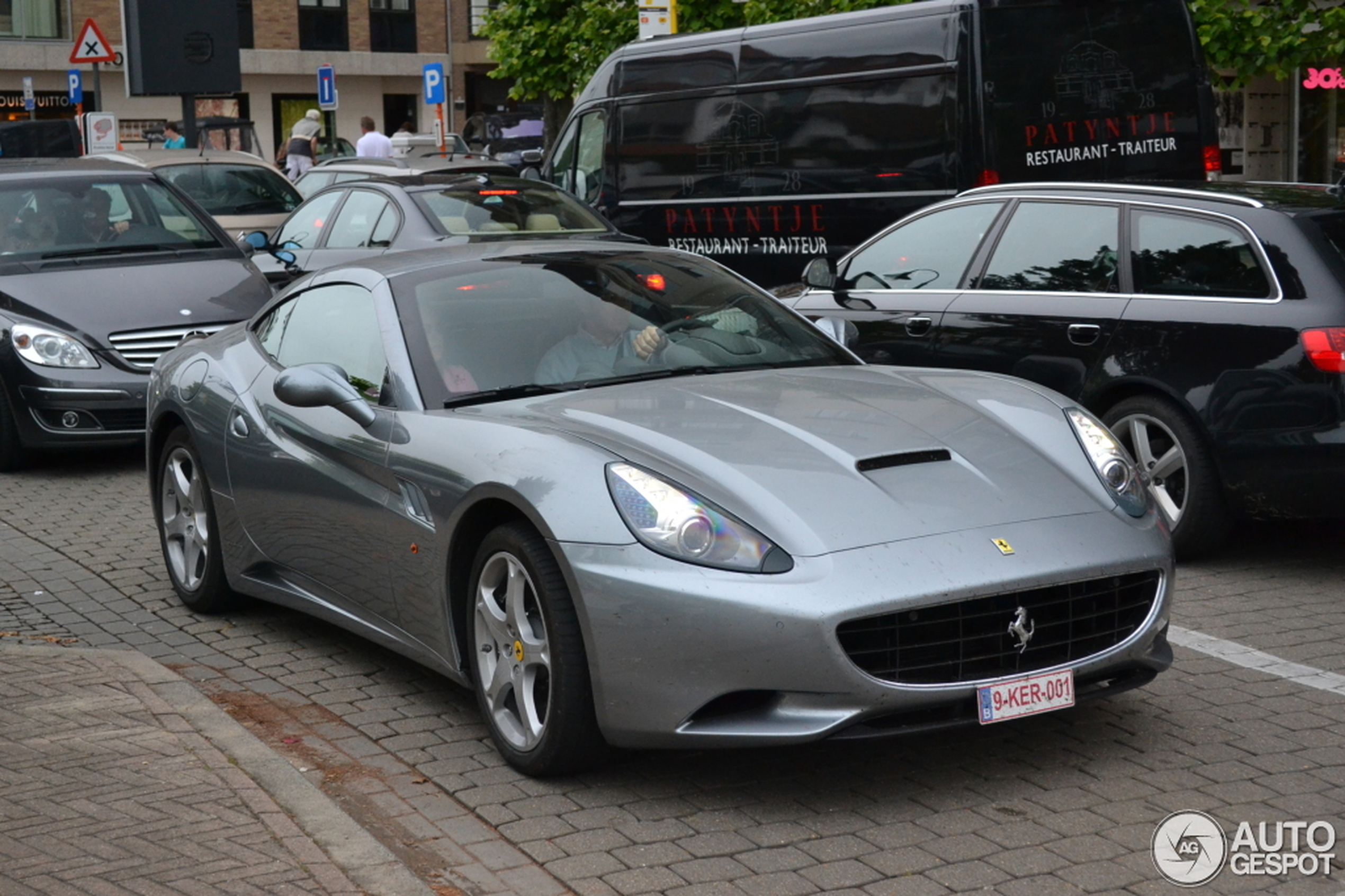 Ferrari California