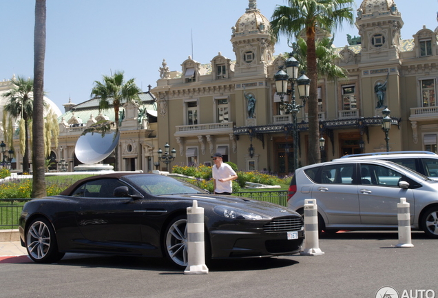 Aston Martin DBS Volante