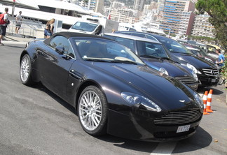 Aston Martin V8 Vantage Roadster