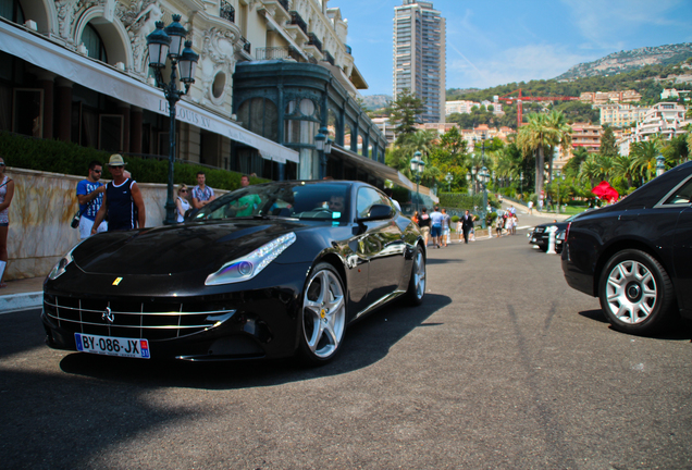 Ferrari FF