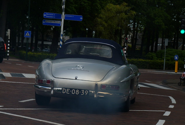 Mercedes-Benz 300SL Roadster