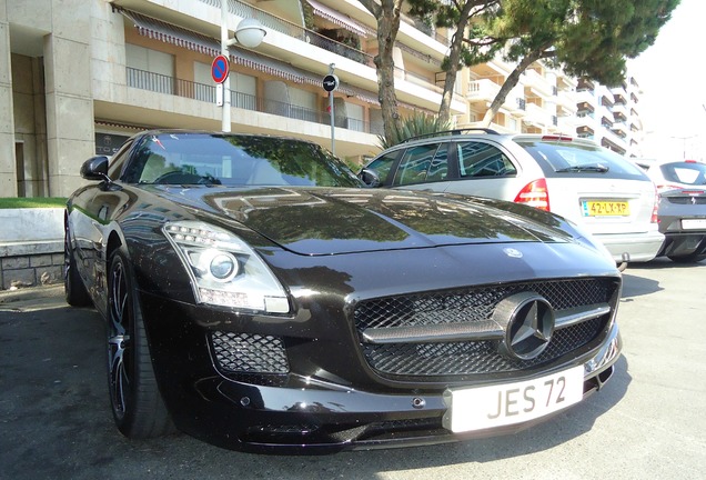 Mercedes-Benz SLS AMG