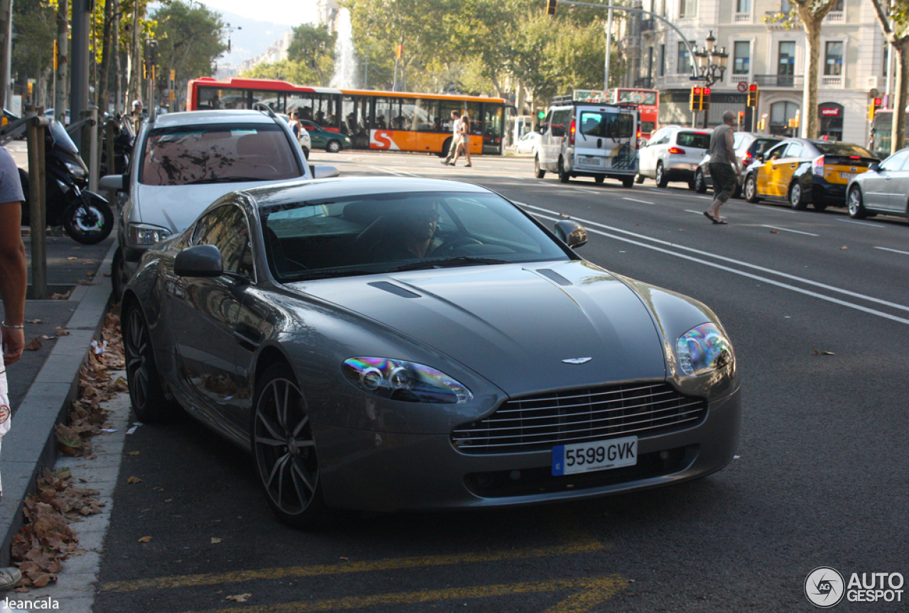 Aston Martin V8 Vantage