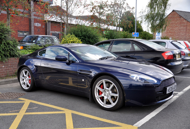 Aston Martin V8 Vantage