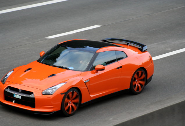 Nissan GT-R