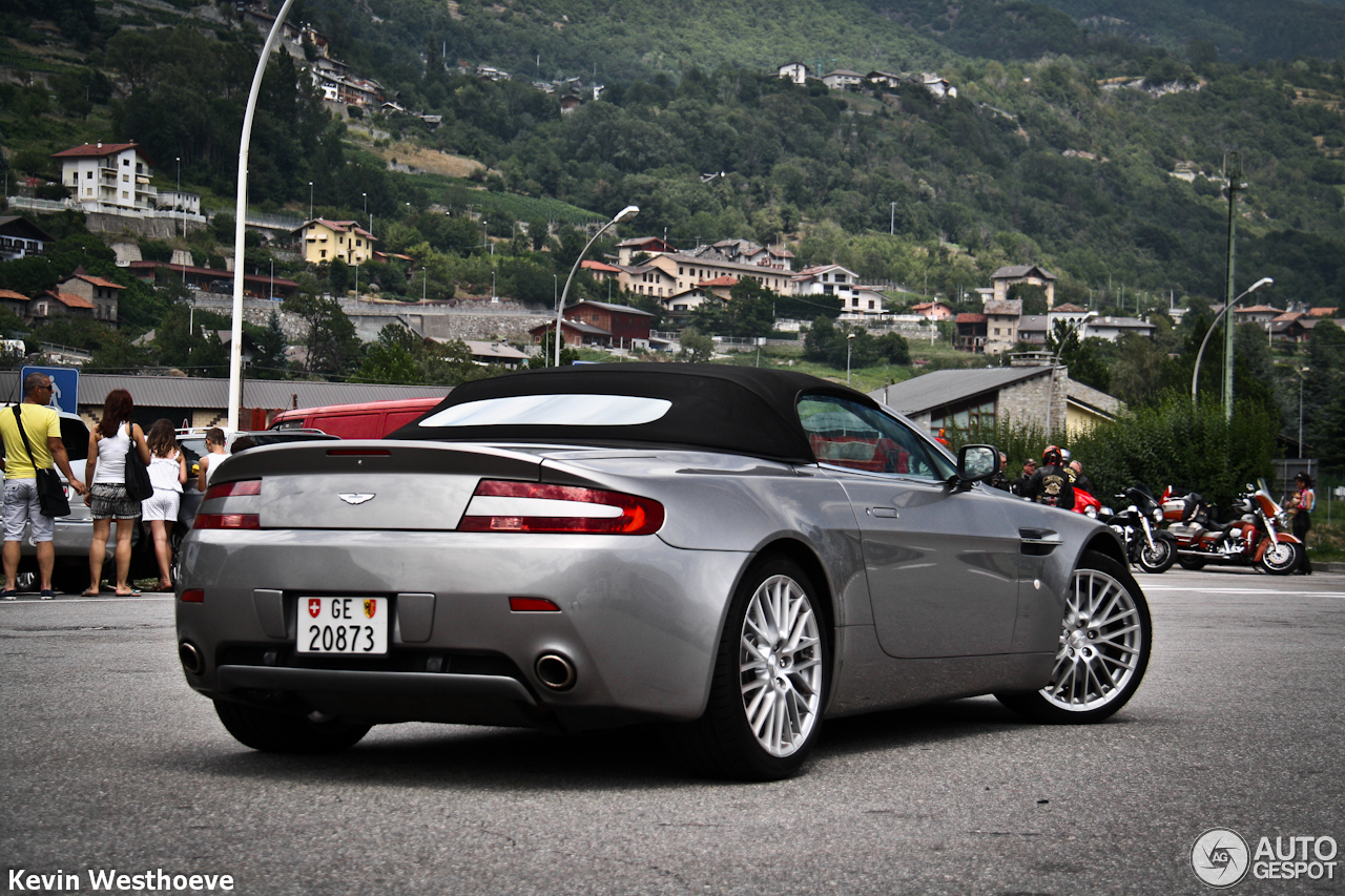 Aston Martin V8 Vantage Roadster