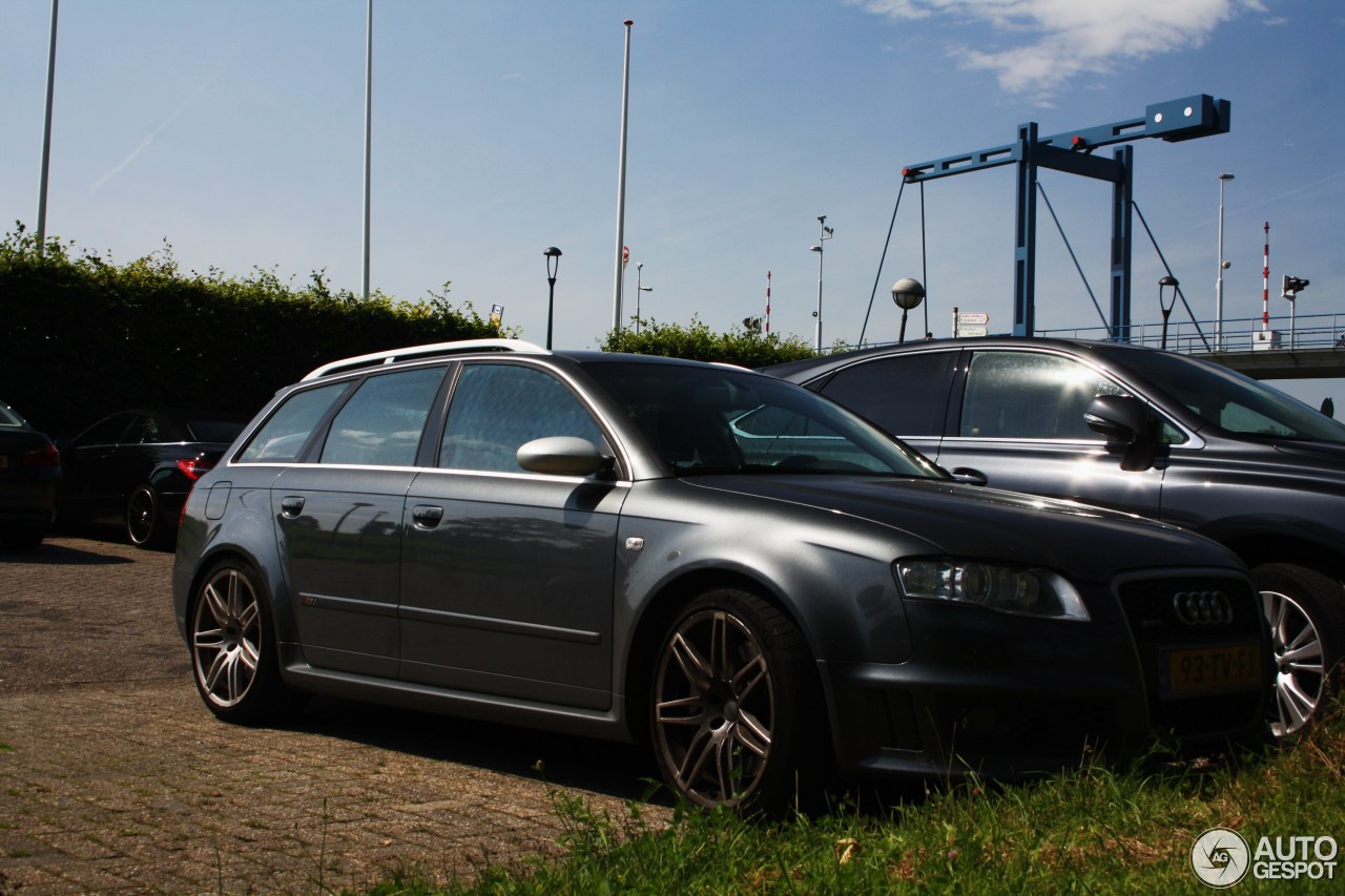 Audi RS4 Avant B7