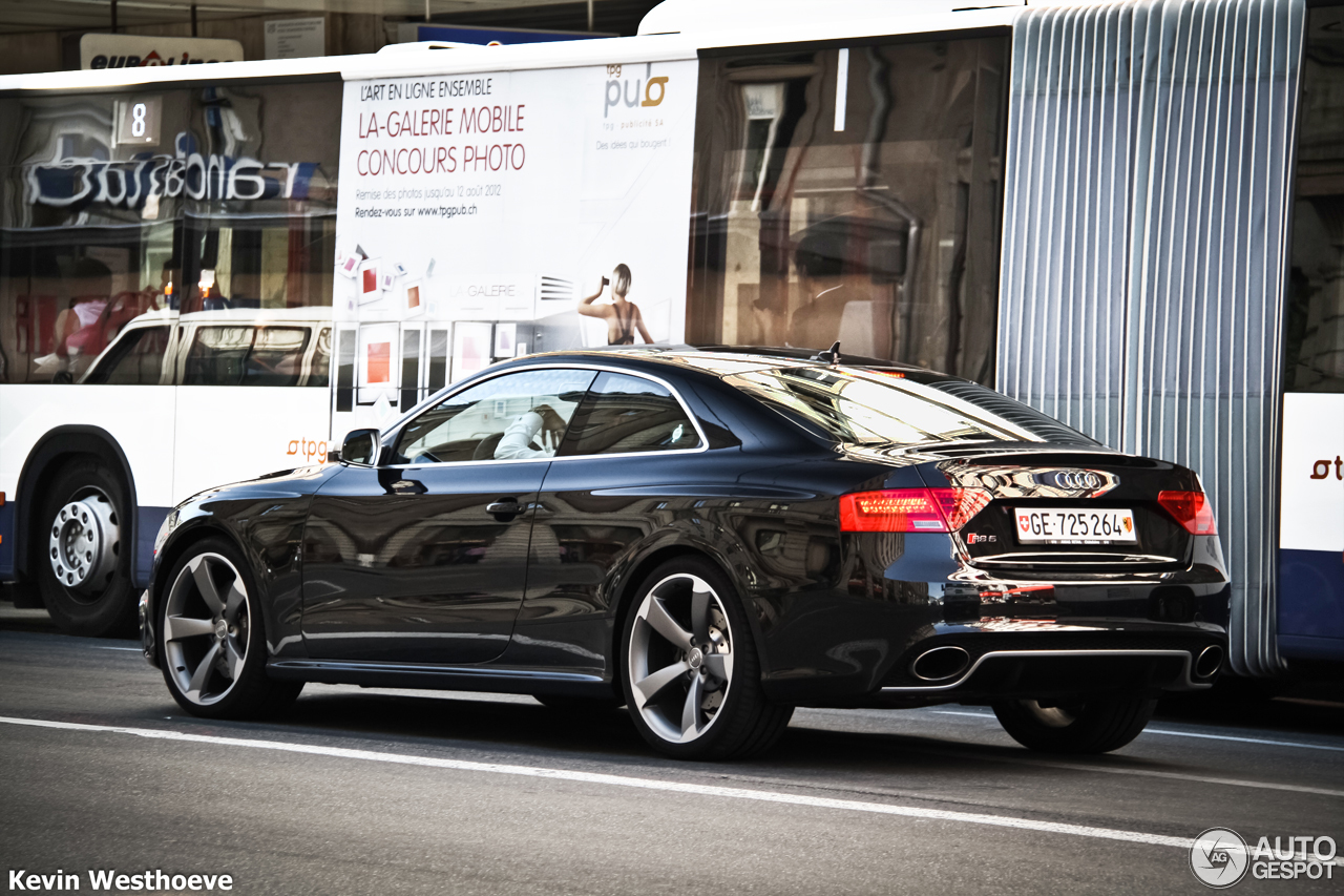 Audi RS5 B8 2012