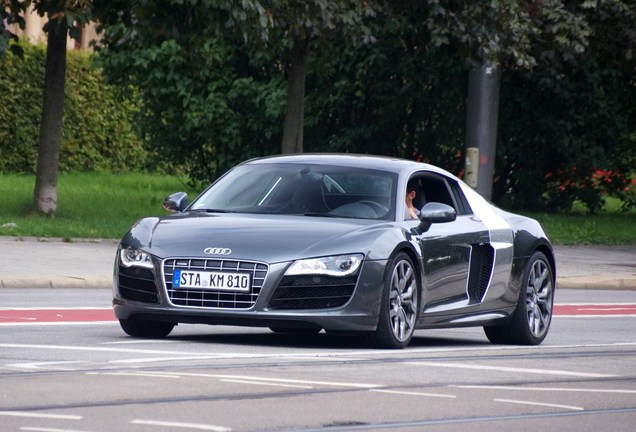 Audi R8 V10