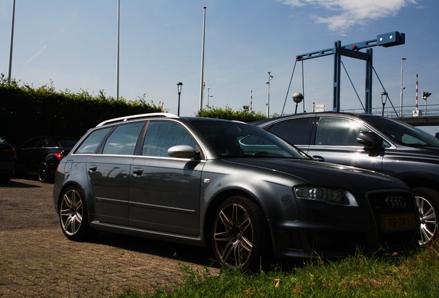 Audi RS4 Avant B7