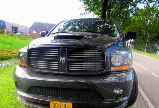 Dodge RAM SRT-10 Quad-Cab