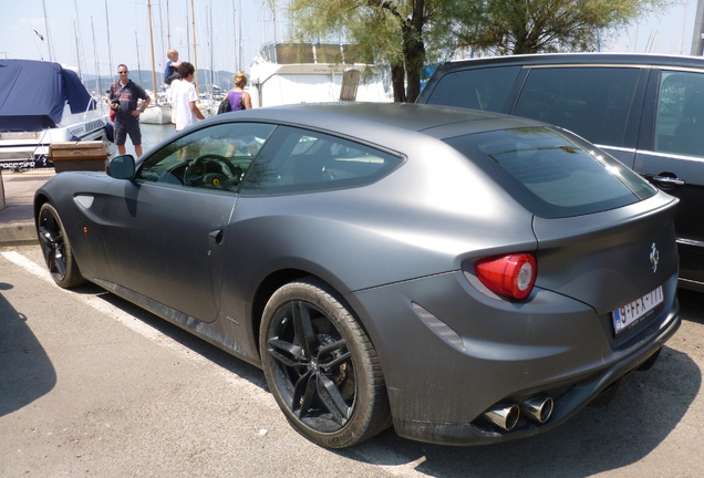 Ferrari FF