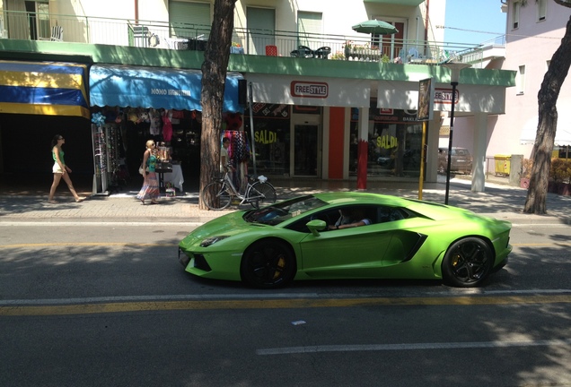 Lamborghini Aventador LP700-4