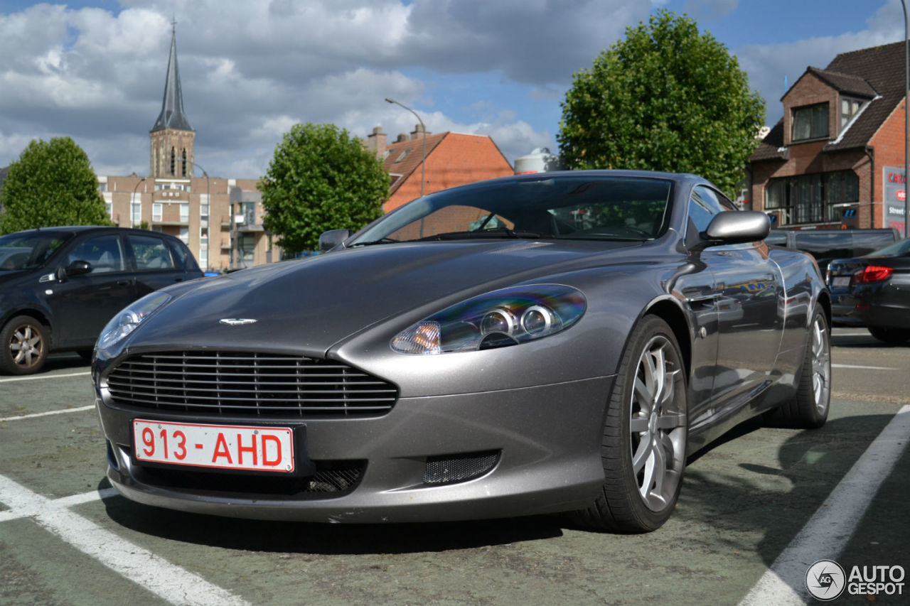 Aston Martin DB9