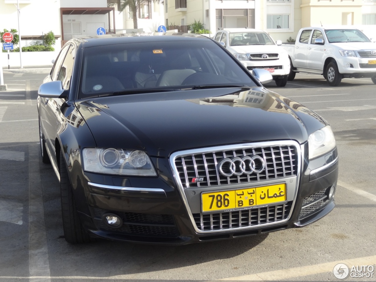 Audi S8 D3