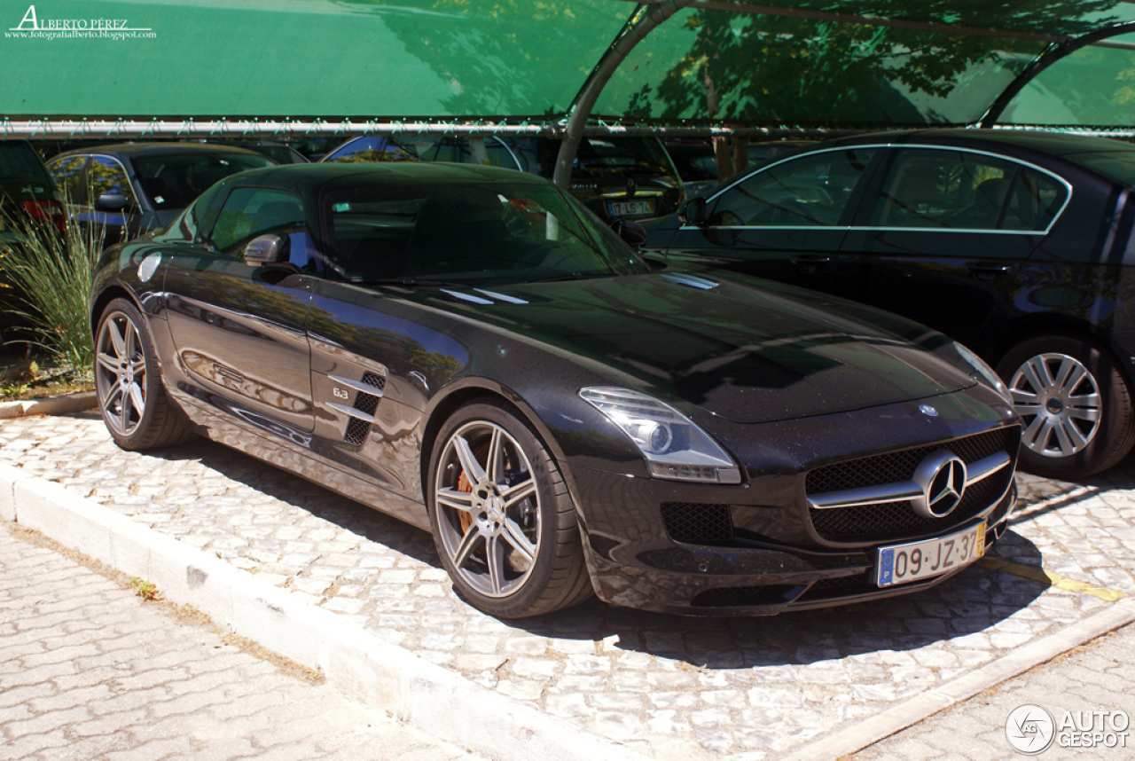 Mercedes-Benz SLS AMG