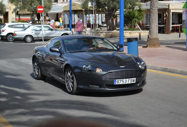 Aston Martin DB9