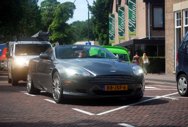 Aston Martin DB9 Volante