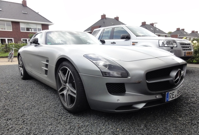 Mercedes-Benz SLS AMG