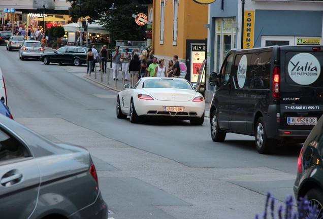 Mercedes-Benz SLS AMG