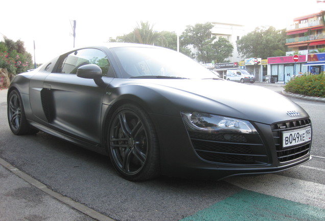 Audi R8 V10