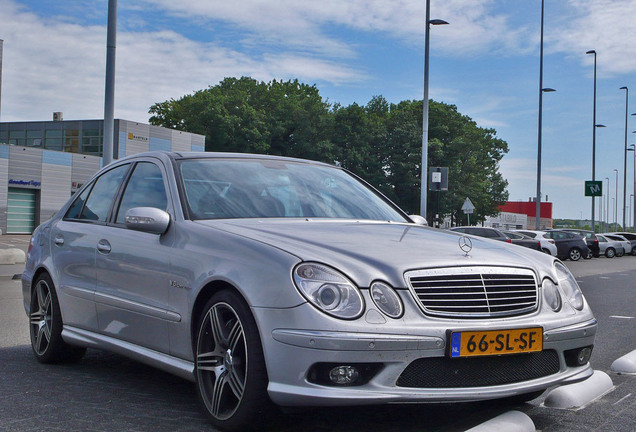 Mercedes-Benz E 55 AMG