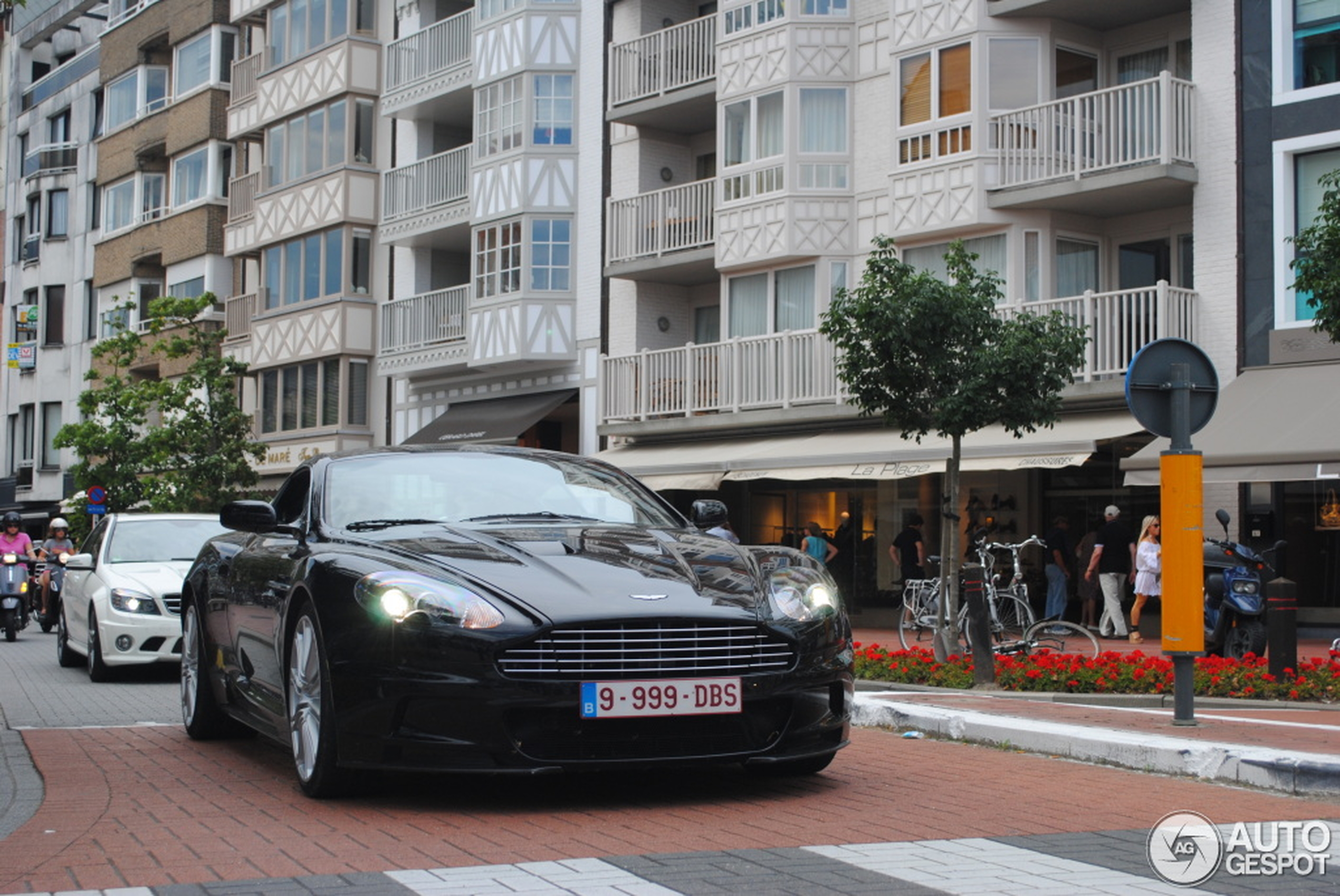 Aston Martin DBS